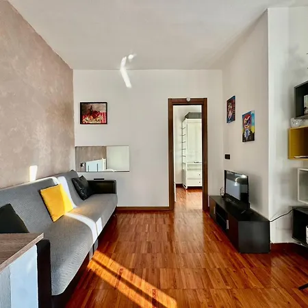 Terrazzo Di Bicocca Niguarda M5 M3 Ice Park & Garibadi Station ميلان